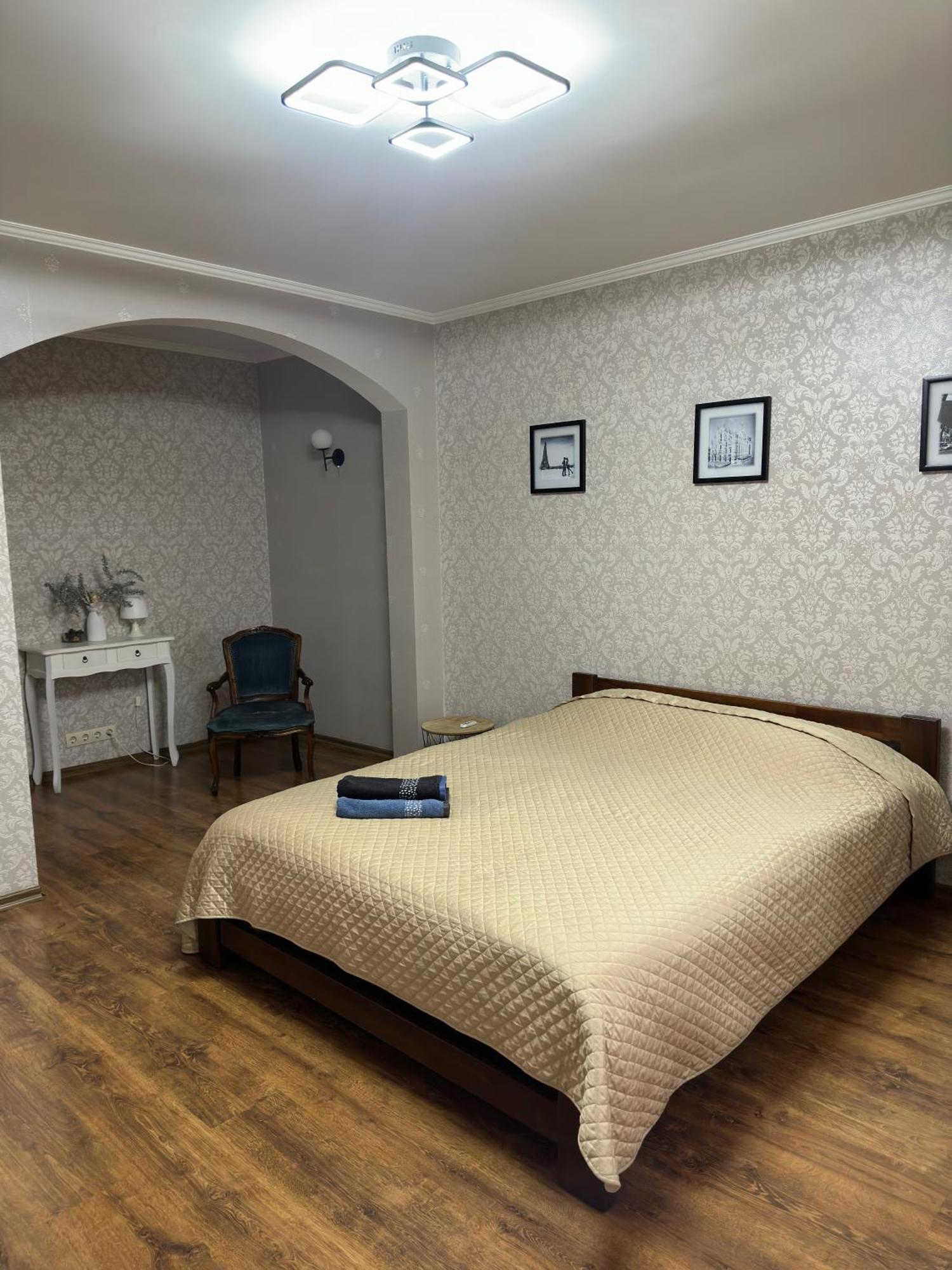 1Кім В Центрі,Вул.Набережна Rivne Buitenkant foto
